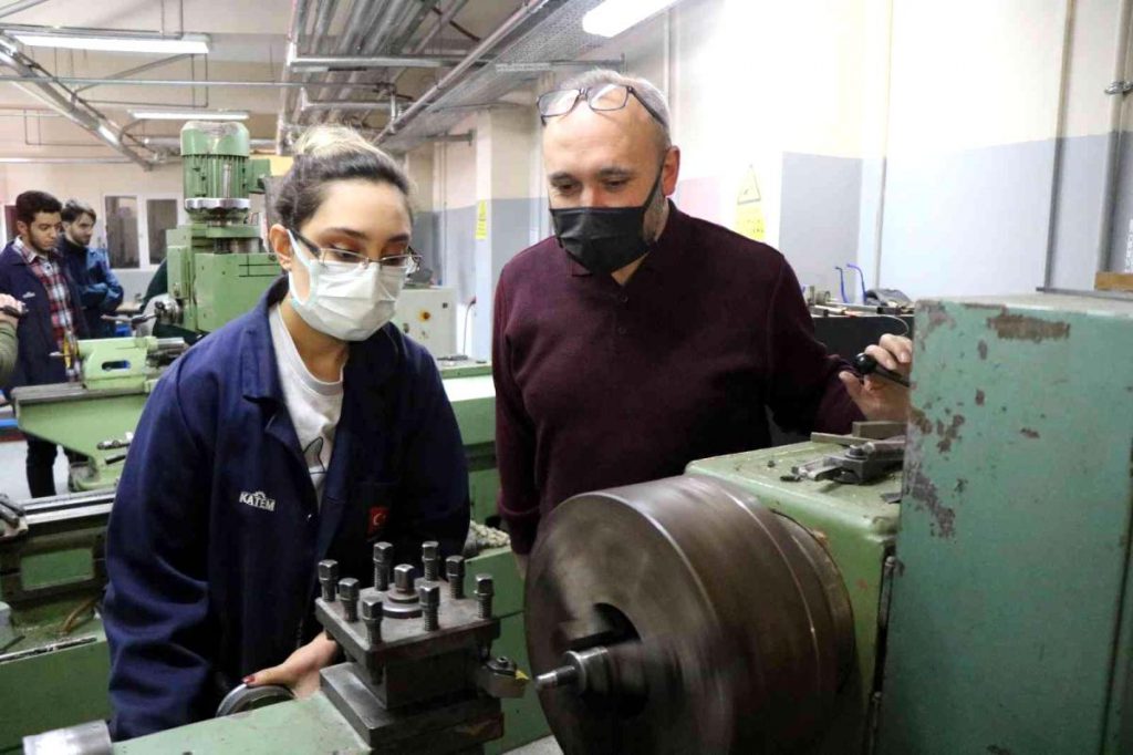 Mezunlarının işsiz kalmadığı kısımdaki öğrenciler şaşırtıyor