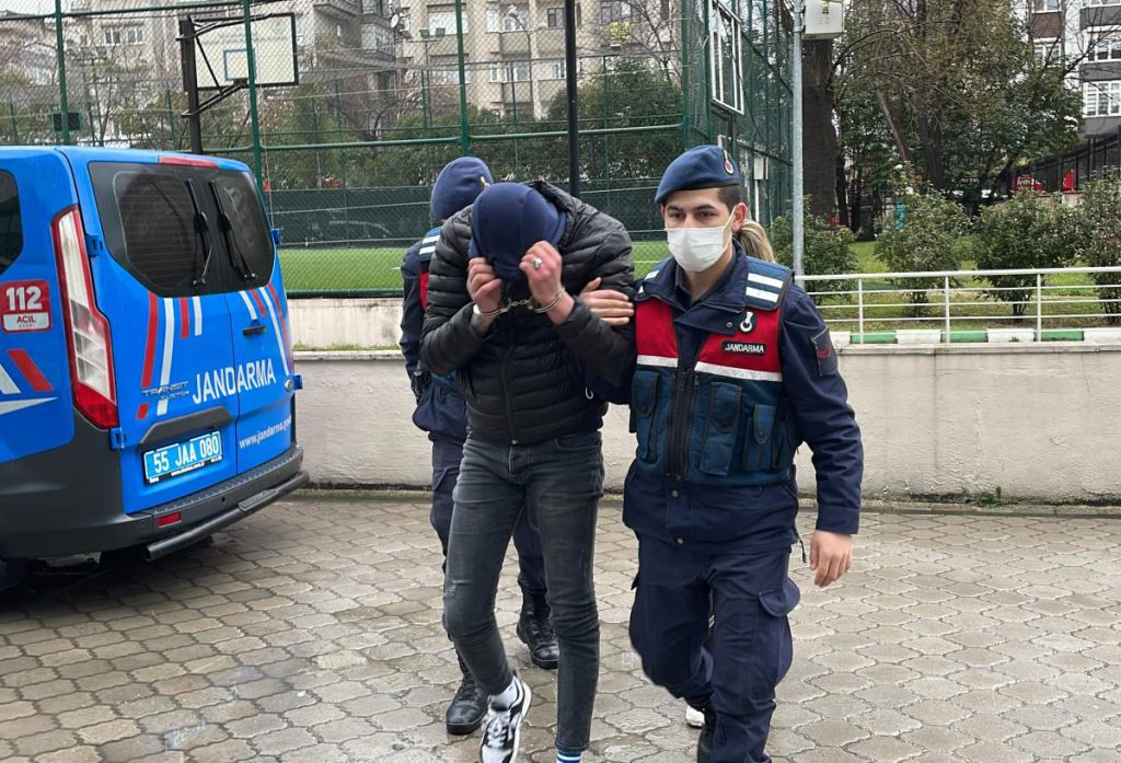 Samsun’daki uyuşturucu operasyonunda 2 kuşkulu yakalandı
