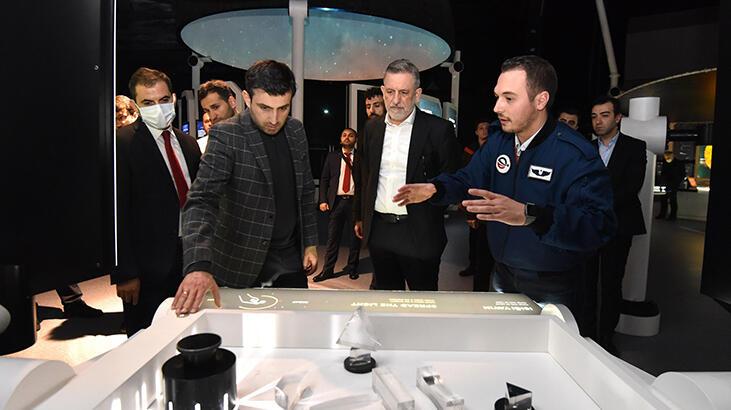 Selçuk Bayraktar’dan GUHEM’e ziyaret: ‘Çocuklara uzay ve havacılık sevdasını aşılayacak’