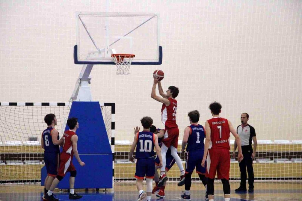 Sinop’ta U-18 Erkekler Basketbol küme karşılaşmaları sona erdi