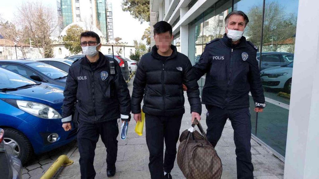 Son dakika haberleri: Bisikletlinin vefatına sebep olan ehliyetsiz minibüs şoförü tutuklandı