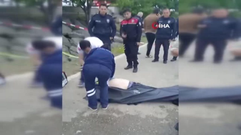 Kayalıklar ortasında bir kişinin cesedi bulundu