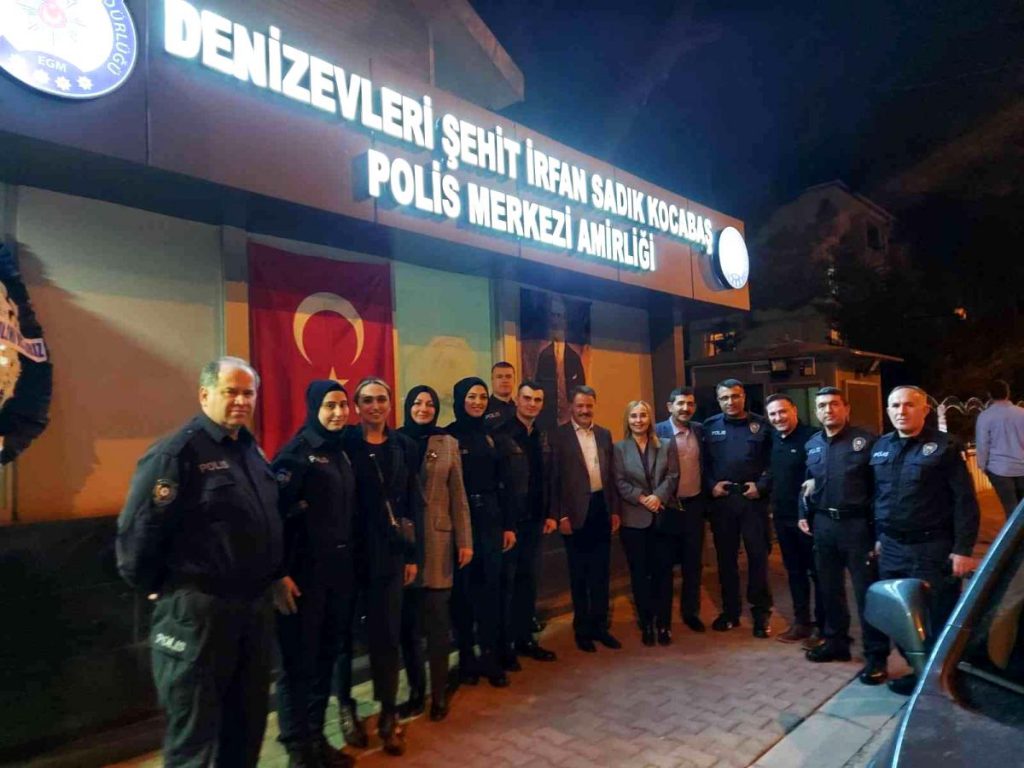 Lider Deveci ve Atakum Kent Kurulu polislerle iftar yaptı