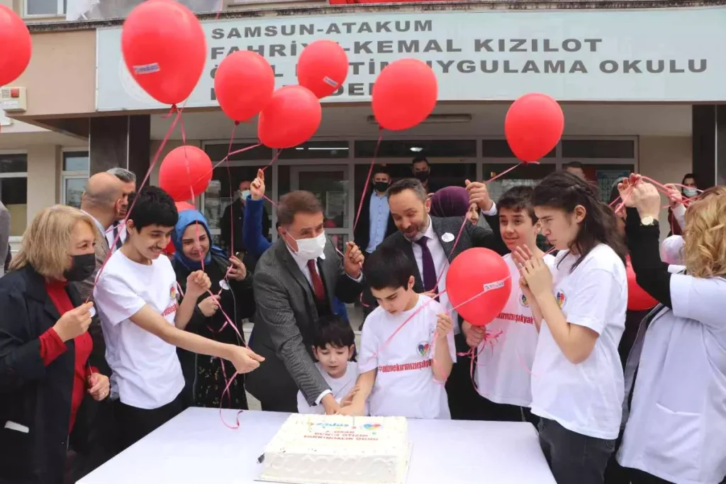 Otizmli öğrencilerden mükemmel şov