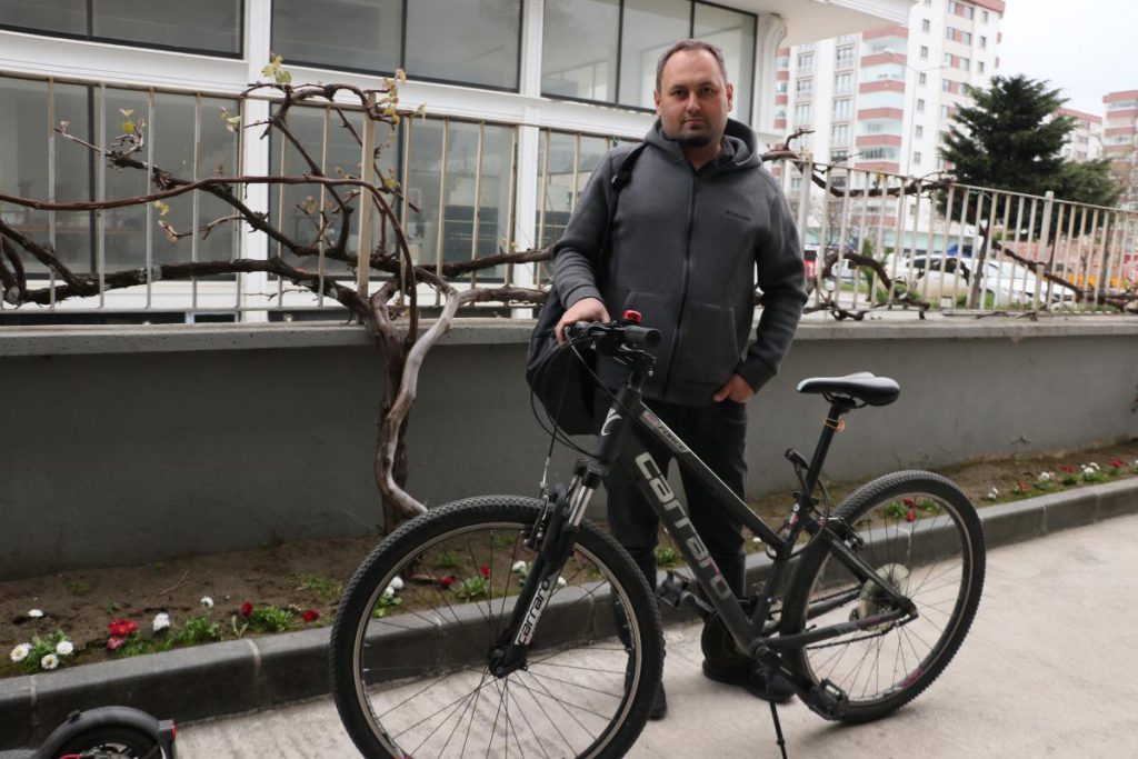 Samsun’da okulun önünden bisiklet çalan “takım elbiseli” hırsıza isimli denetim