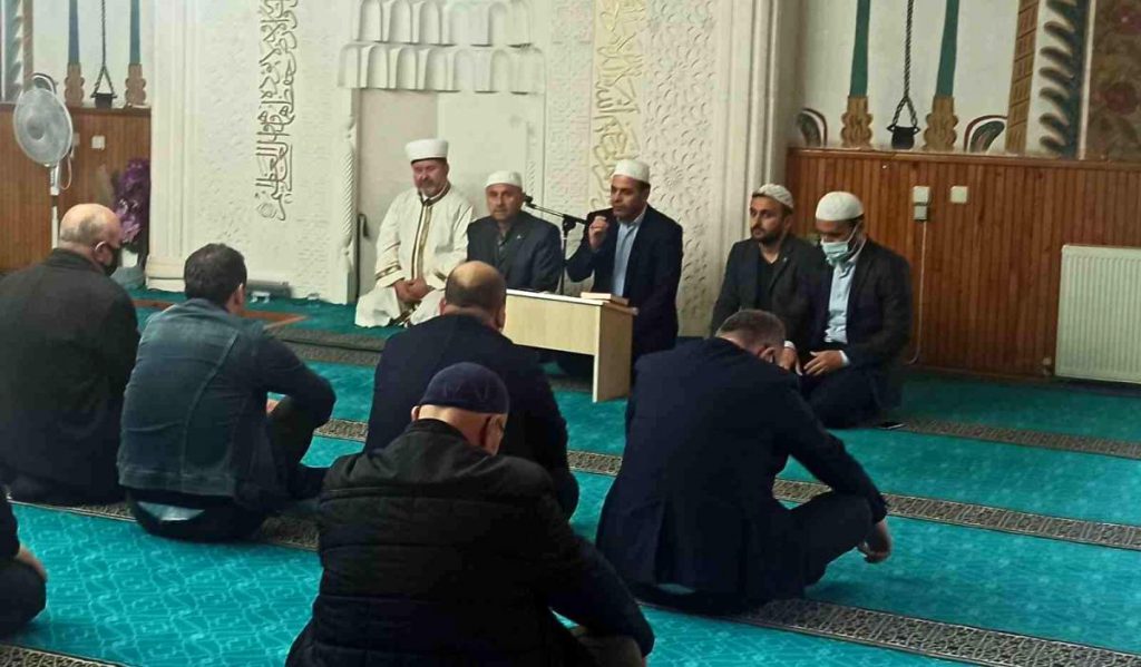 Son dakika haber! Şehitler için dua edildi