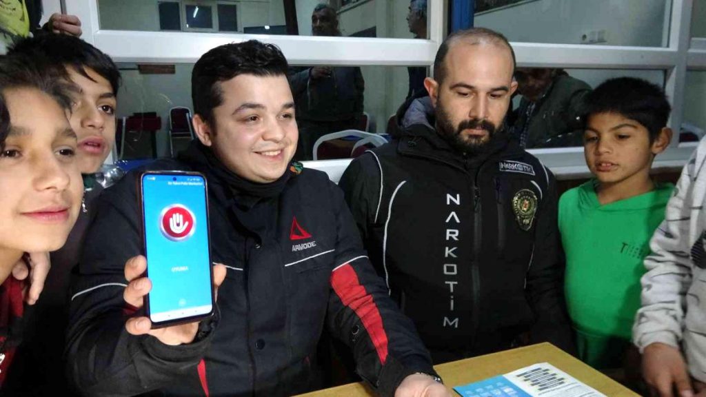 Son dakika haberi! Samsun’da narkotik polisi Roman mahallesinde AHENGE uygulamasını tanıttı