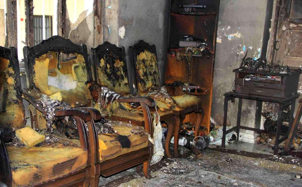 Son dakika haberleri: Yangında mesken ziyan gördü