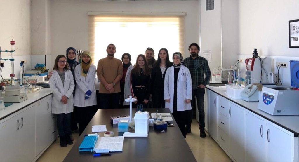 Üniversite-sanayi iştirakinde geliştirilen organik gübrenin seri üretimi başladı