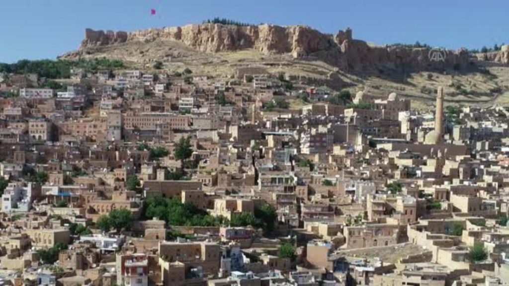 Medeniyetler kenti Diyarbakır ve Mardin turizmde bayram rahmeti yaşıyor