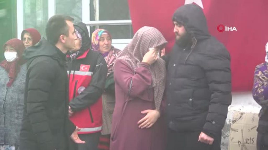 Şehit Mümin Çarkcı gözyaşları içinde defnedildi