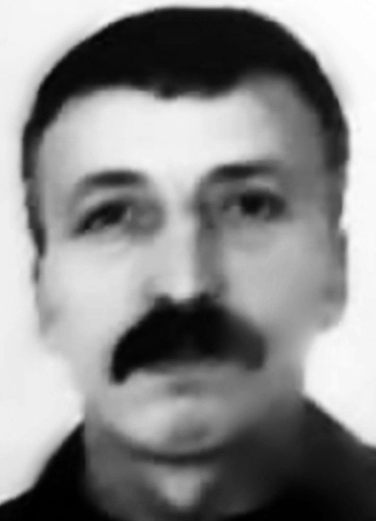 Araçta baygın bulunan şoför hayatını kaybetti