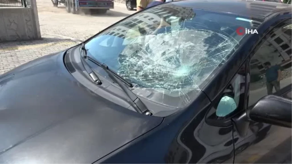 Bağlantı sınırlarına katılan mikser ortalığı savaş alanına çevirdi