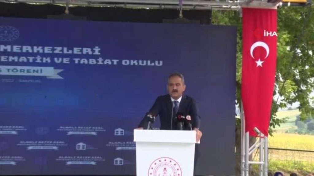 Bakan Mahmut Özer: “Köy okullarımız ilköğretim okulu olarak hizmet verebilecek”