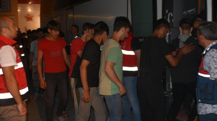 Edirne’de yakalanan 227 kaçak Afgan göçmen ülkelerine gönderilecek