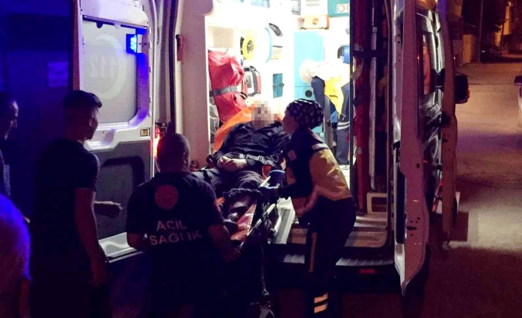 Evvel alkol aldılar, sonra arbede ettiler: 1 yaralı