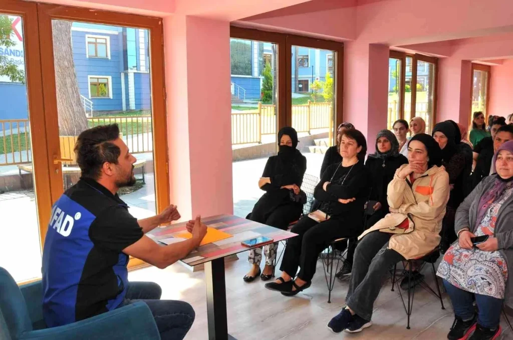 Mesken hanımlarına afet eğitimi