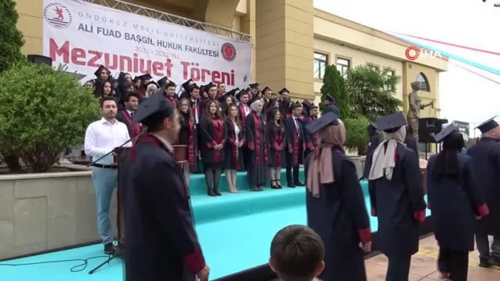 OMÜ Hukuk Fakültesi 2021-2022 periyodu mezunlarını verdi