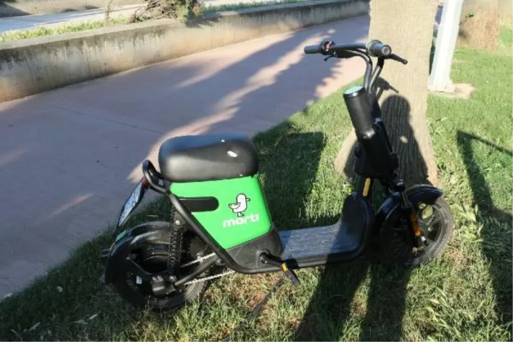 Samsun’da ‘ehliyetsiz’ elektrikli bisiklet kullanımına ceza tartışması