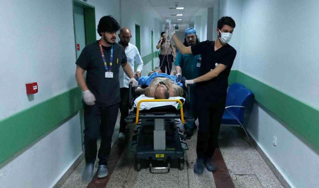 Silahlı atakta 2 kişi ağır yaralandı