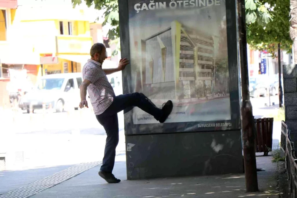 Şişede durduğu üzere durmadı