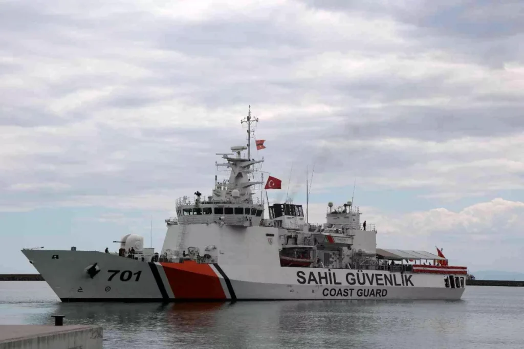 Son dakika haberi… Şehit ve gazi ailelerinde savaş gemisinde yemek