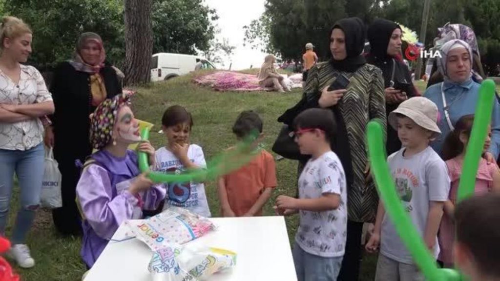 Tekkeköy’de uçurtma şenliği yüzleri güldürdü