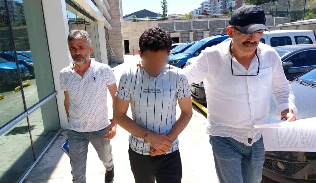 Göçmen kaçakçılığından aranan yabancı asıllı şahıs yakalandı