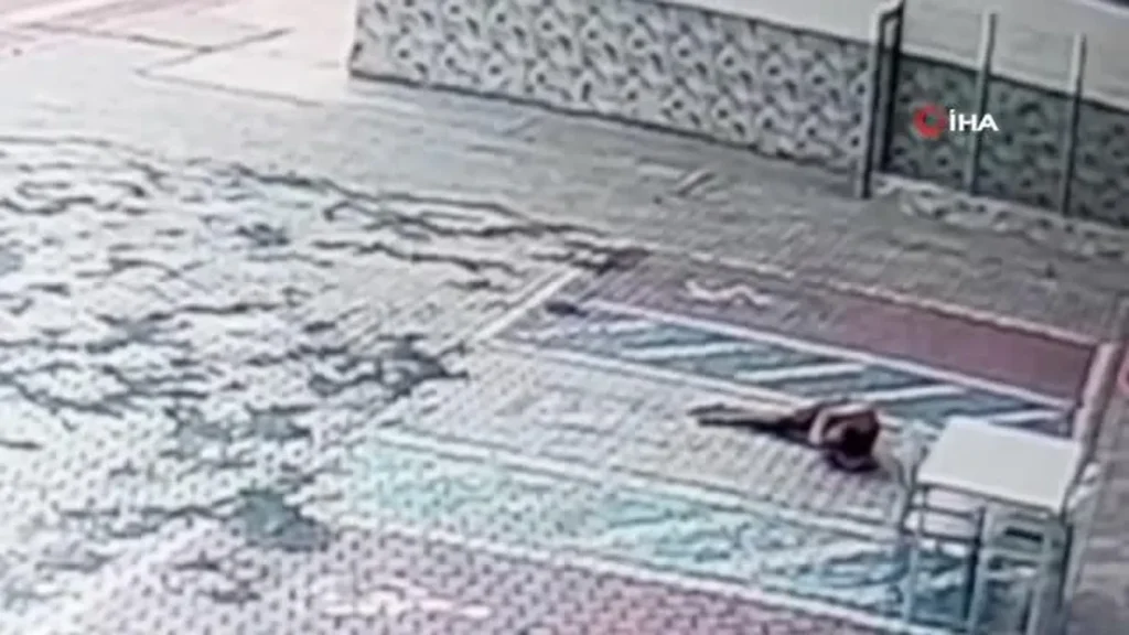 Son dakika haber! Bakım merkezinin yangın merdiveninden bu türlü düştü