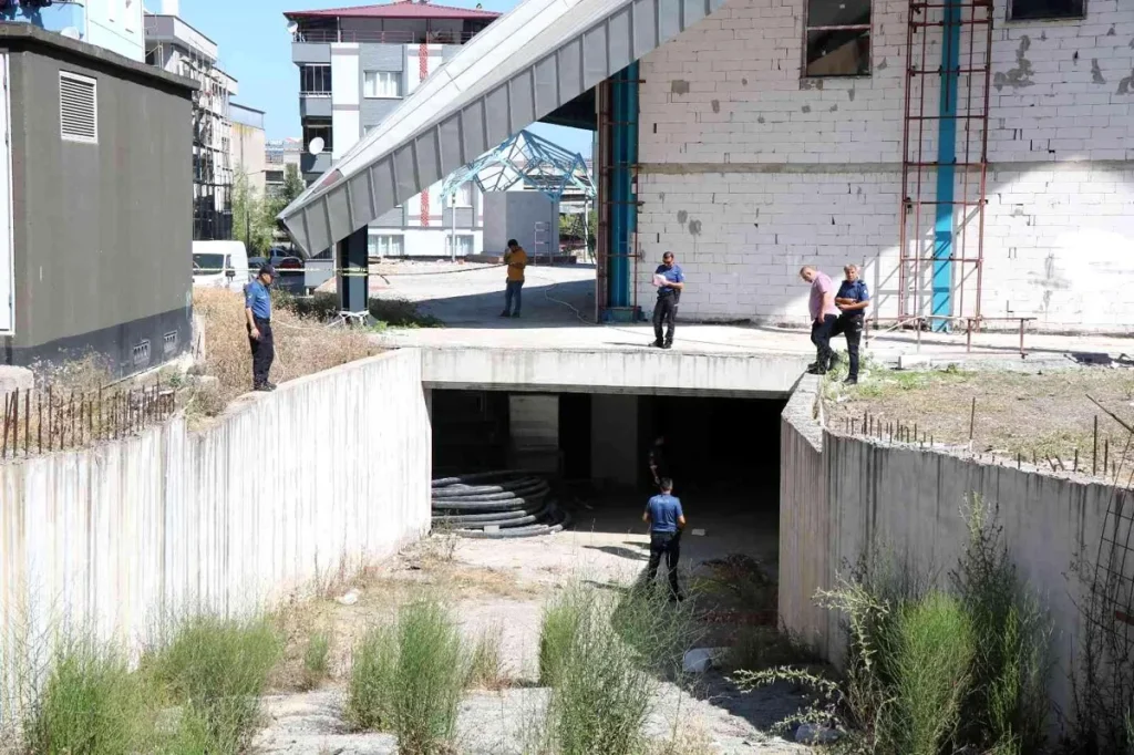 Son dakika haberi… Cami inştından düşen vatandaş hayatını kaybetti