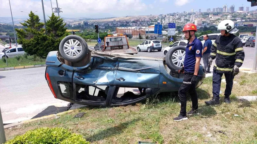 Son dakika: Samsun’da kavşakta arabalar çarpıştı: 6 yaralı