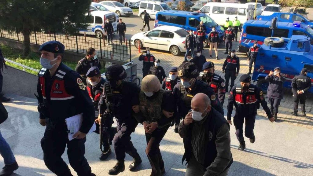 Baba ve oğlunu öldüren sanığa 2 sefer müebbet