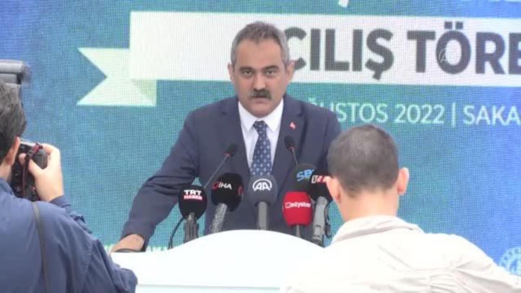 Sakarya haber! Ulusal Eğitim Bakanı Özer, Sakarya’da köy hayat merkezi açılışına katıldı Açıklaması