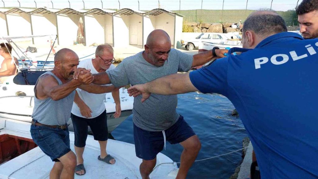 Samsun haber: Samsun’da tekneden denize düşen balıkçı kurtarıldı