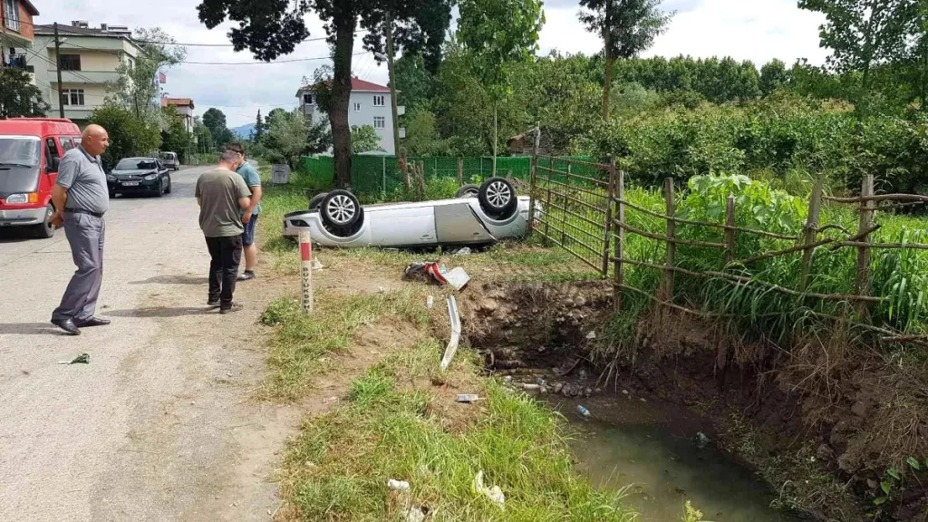 Son dakika 3. sayfa: Samsun’da araba takla attı: 3 yaralı