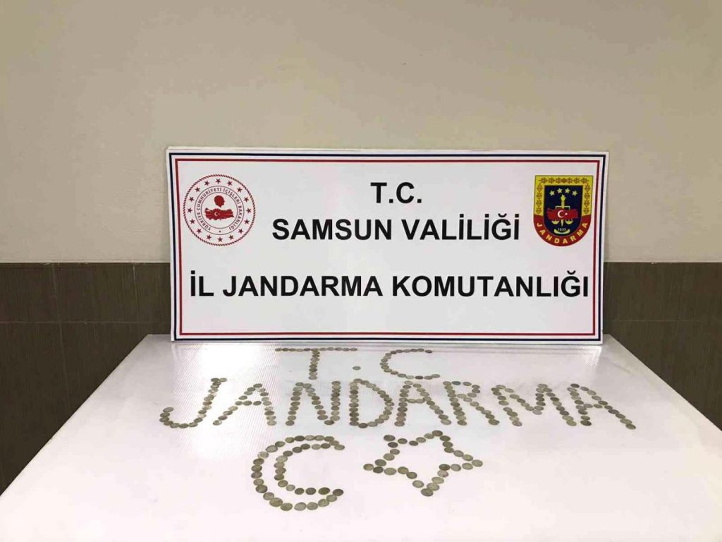 Son dakika haber | Jandarma Selçuklu periyoduna ilişkin 286 adet sikke ele geçirdi: 3 gözaltı