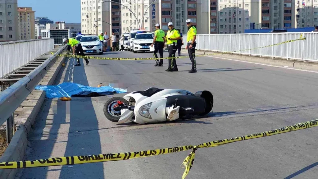 Son dakika haberi: Samsun’da kamyonun çarptığı elektrikli bisikletin şoförü hayatını kaybetti