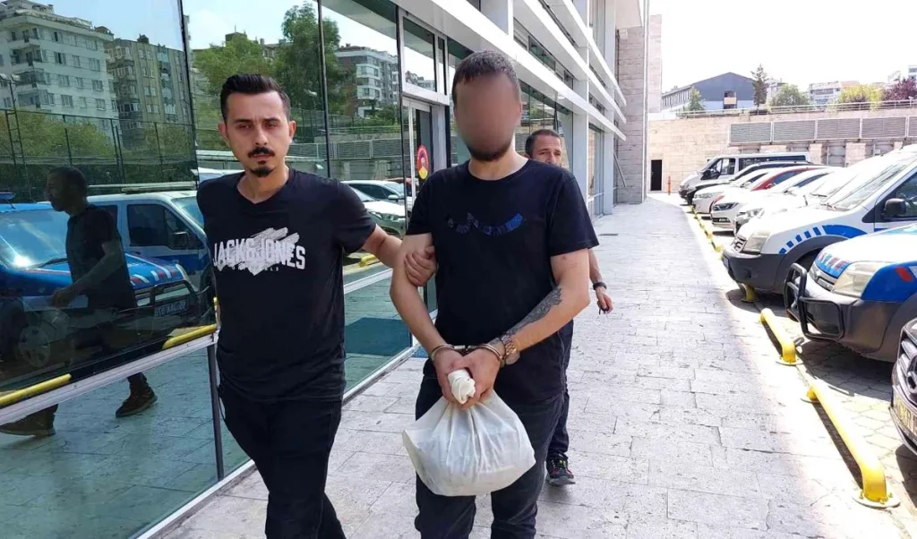 Uyuşturucu ticaretinden 1 tutuklama, 1 isimli denetim