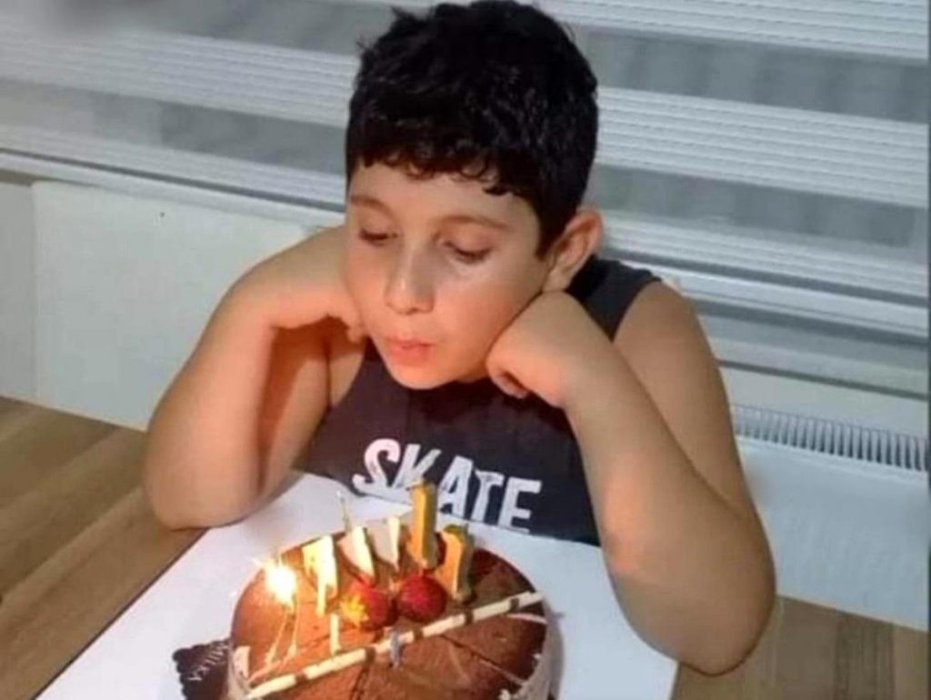 11 yaşındaki çocuk tabancayla kendini vurdu