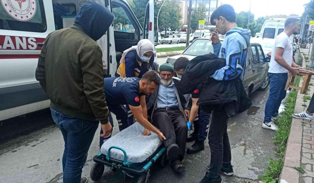 Bisikletten düşen yaşlı adam vefattan döndü