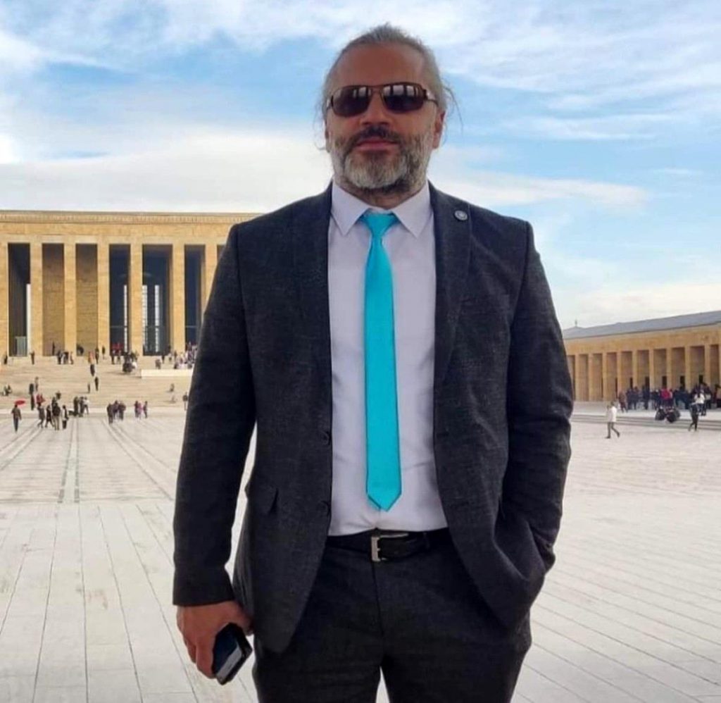 Kendini vuran Yeterli Parti İdare Heyeti üyesi hayatını kaybetti