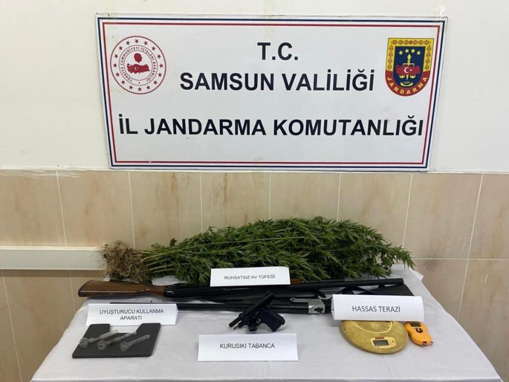 Son Dakika | Jandarmadan uyuşturucu operasyonu: Baba-oğula gözaltı