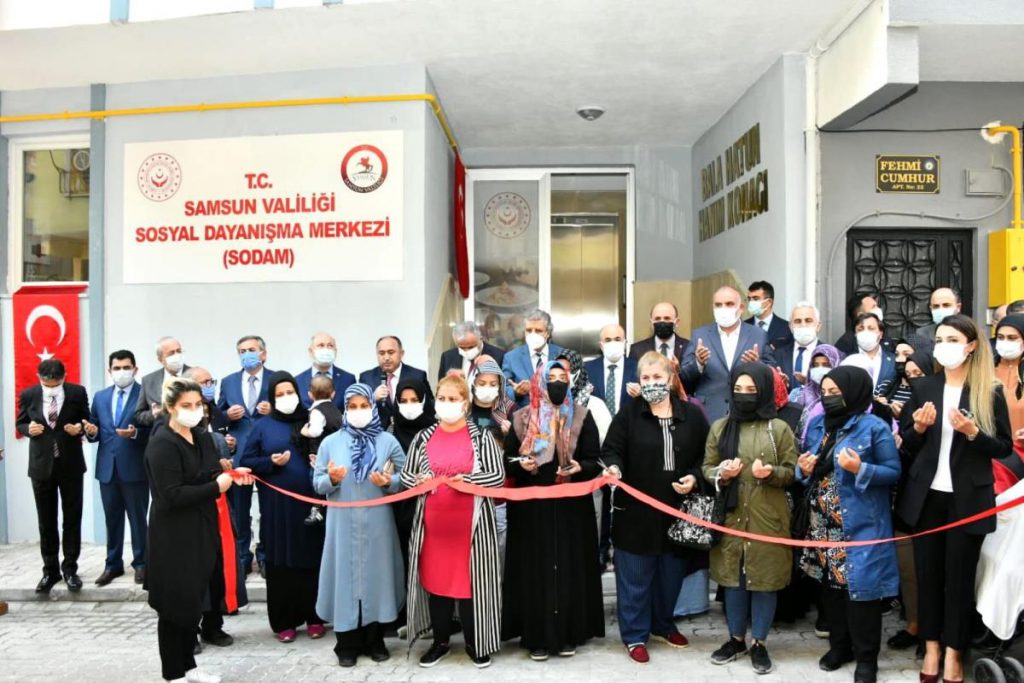 Toplumsal Dayanışma Merkezi kursiyerlere ekmek kapısı oldu