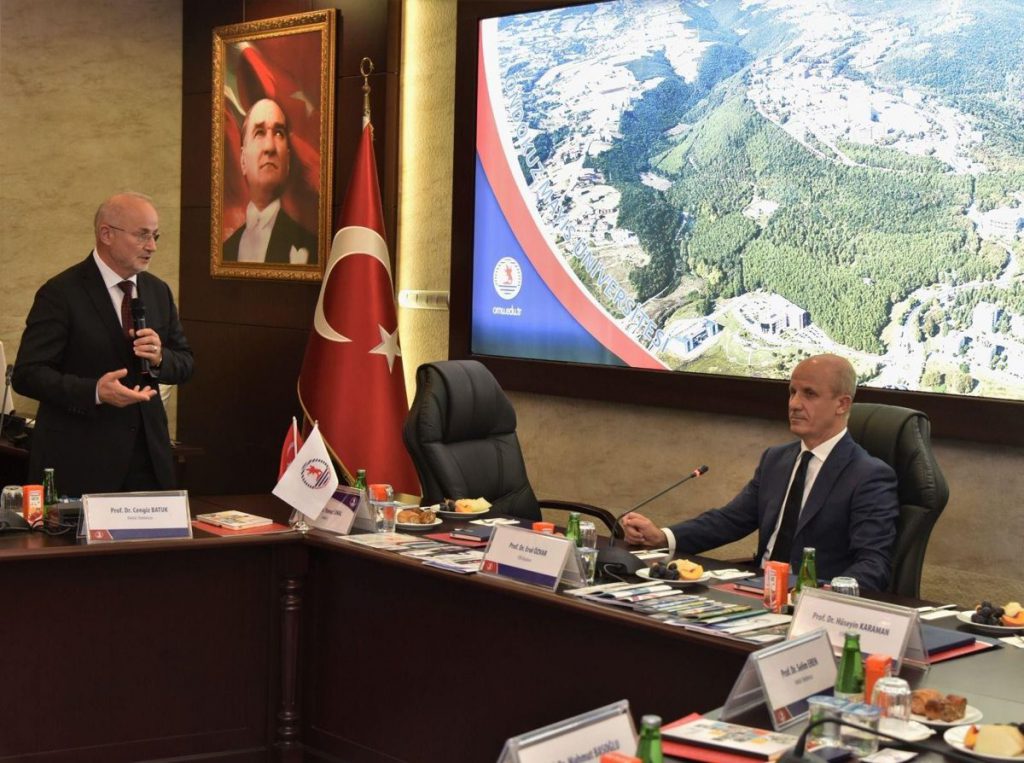 YÖK Lideri Özvar: “YÖK, akademisyenlerin önünü açmak, onları daha üretken yapmak için var”