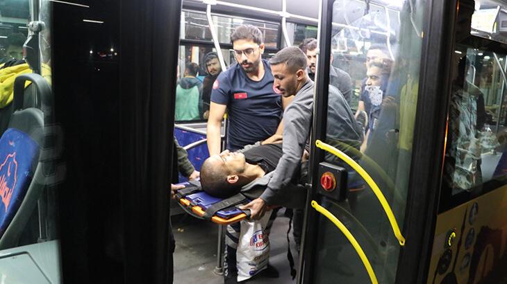 Yaralandığından habersiz otobüse bindi… Bir anda kanlar içerisinde yere yığıldı