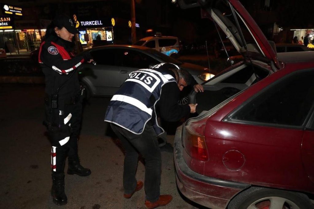 2 bin 616 şoföre ceza, 143 araca trafikten men