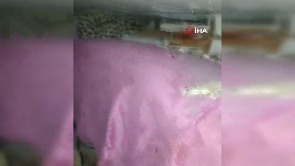 Asaf Bebek ve annesi PAK takımlarının ağır eforları sonucu kurtarıldı