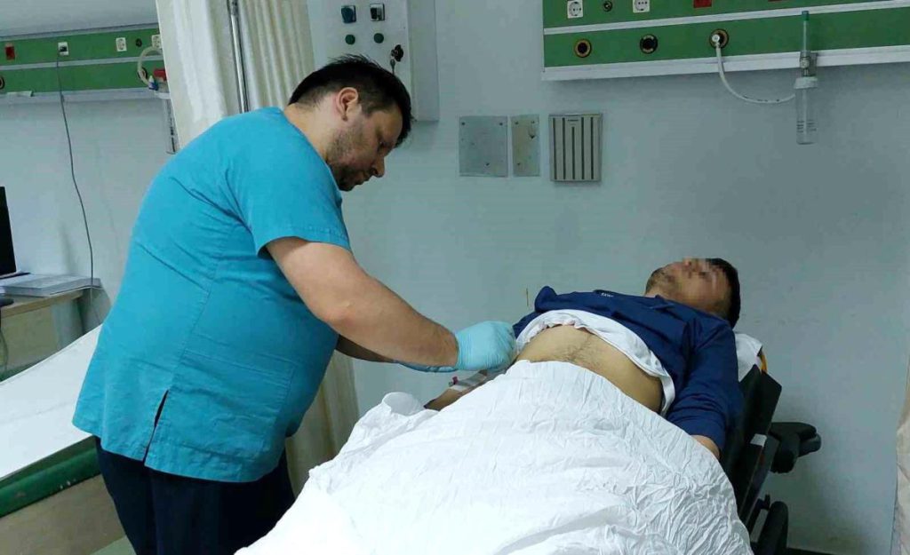 Elindeki tüfek niyet kazara kendini vurdu