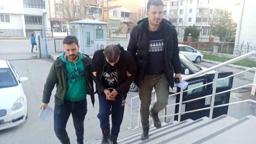 Kablo hırsızı yakalandı