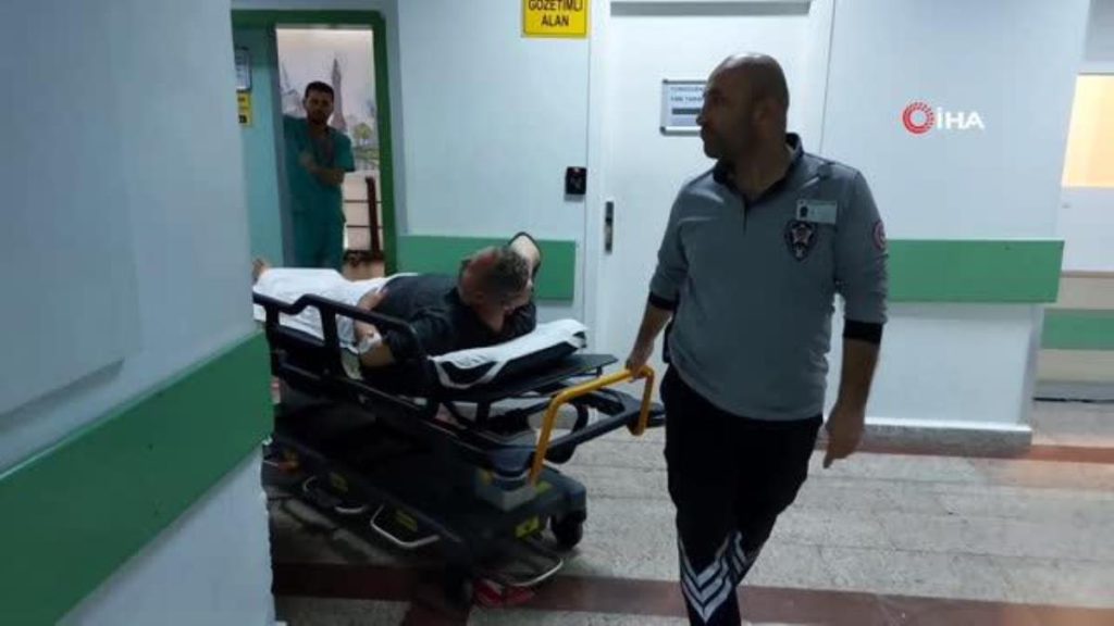 Boşanma kademesindeki çiftin aileleri birbirine girdi, hengame hastane koridorlarında devam etti: 2 yaralı